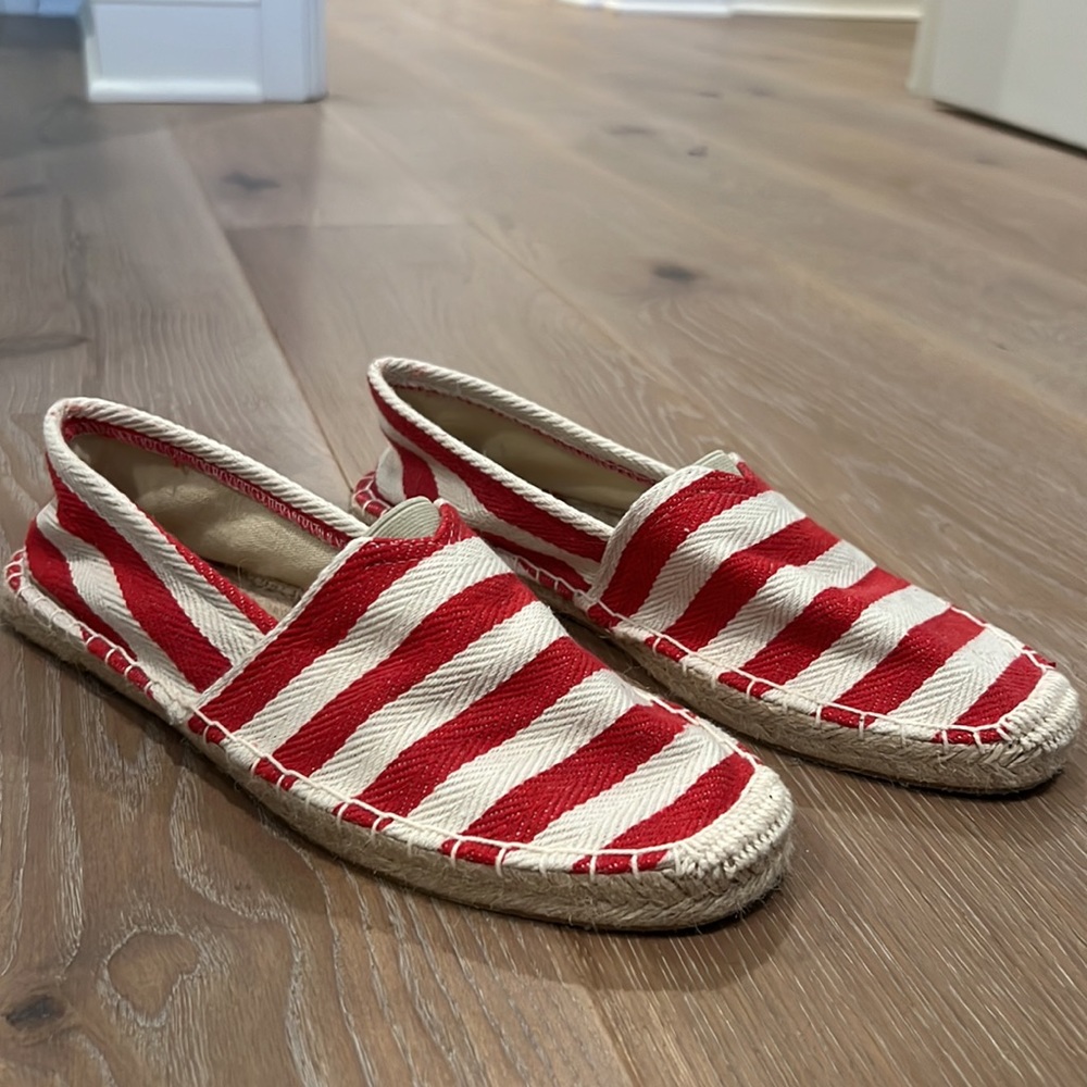 Nature Breeze Striped slip ons